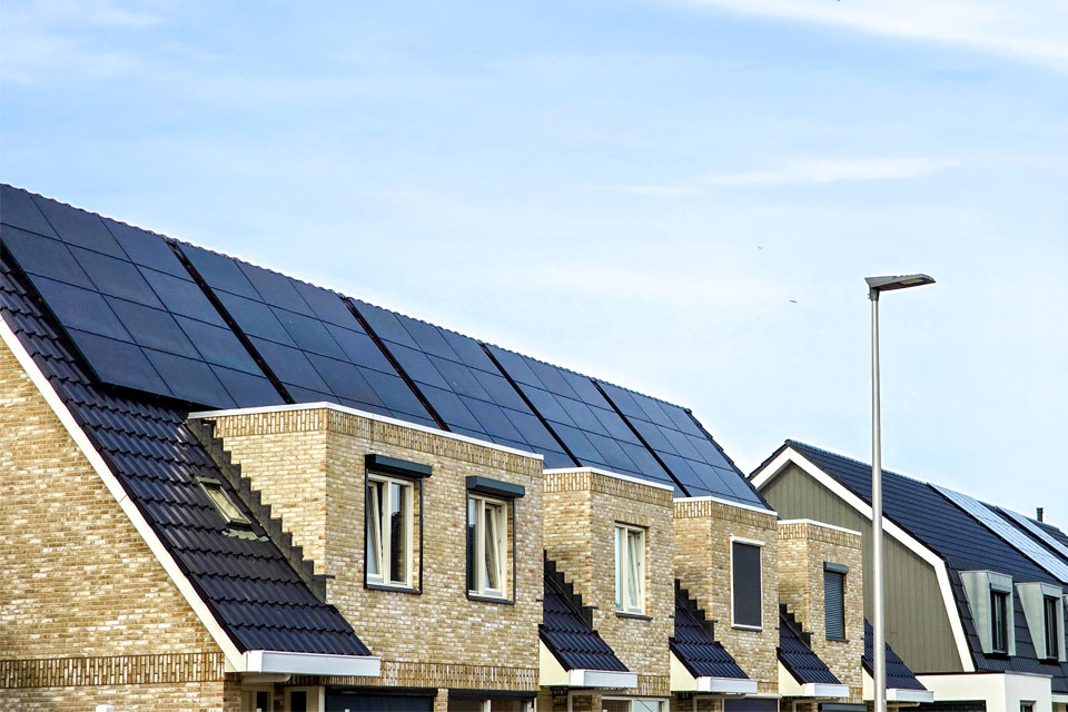 commercial solar systems uk